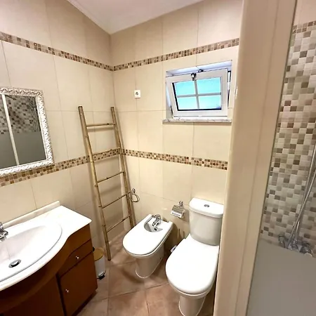 Casa Esperanca Αλμπουφέιρα